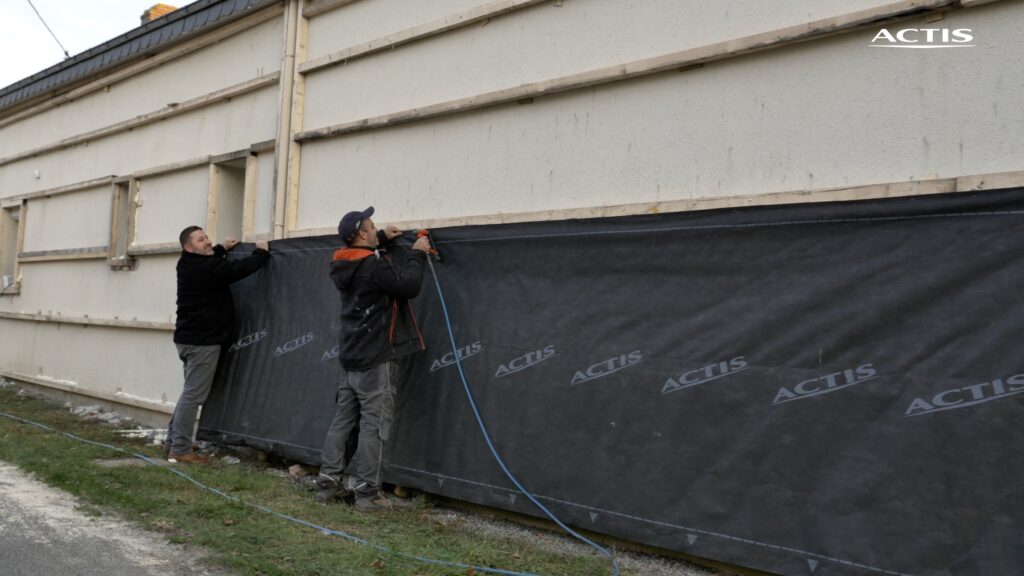 actis triso bardage posé au mur